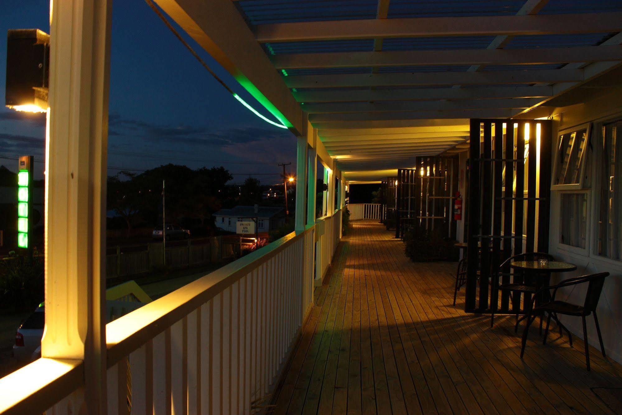 Te Awa Motel Whanganui Ngoại thất bức ảnh